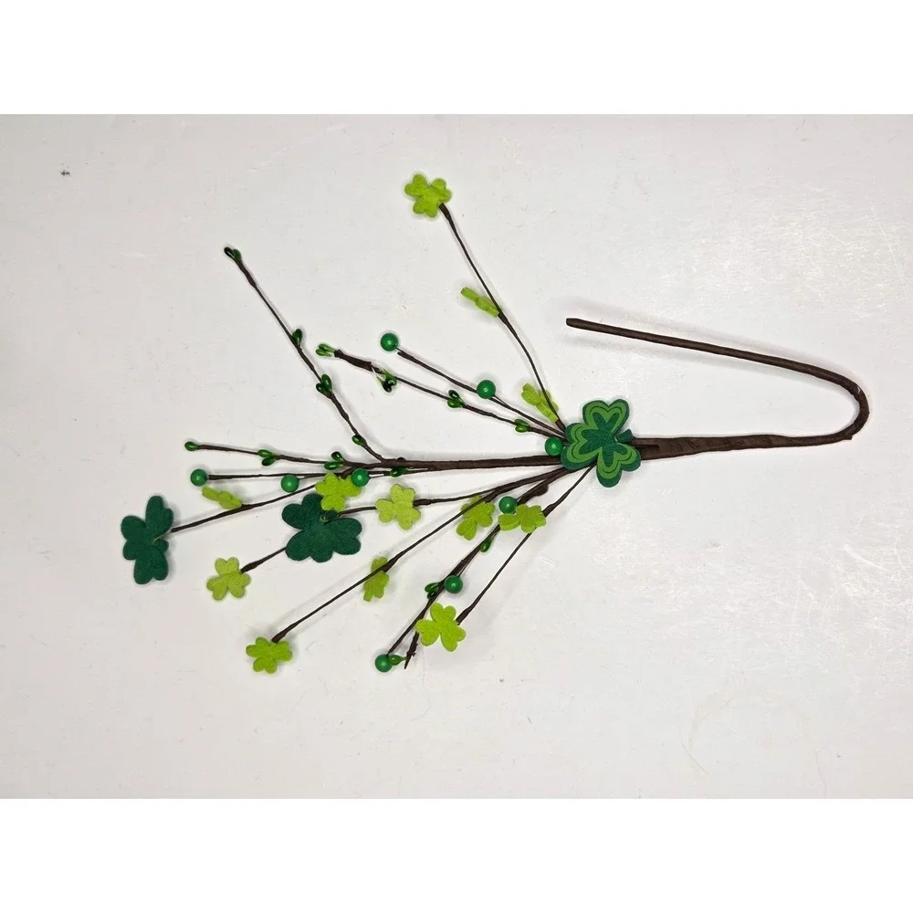 St. Patricks Day Green Clover Pip Berries Floral Pick Stem Spray‎ Branch